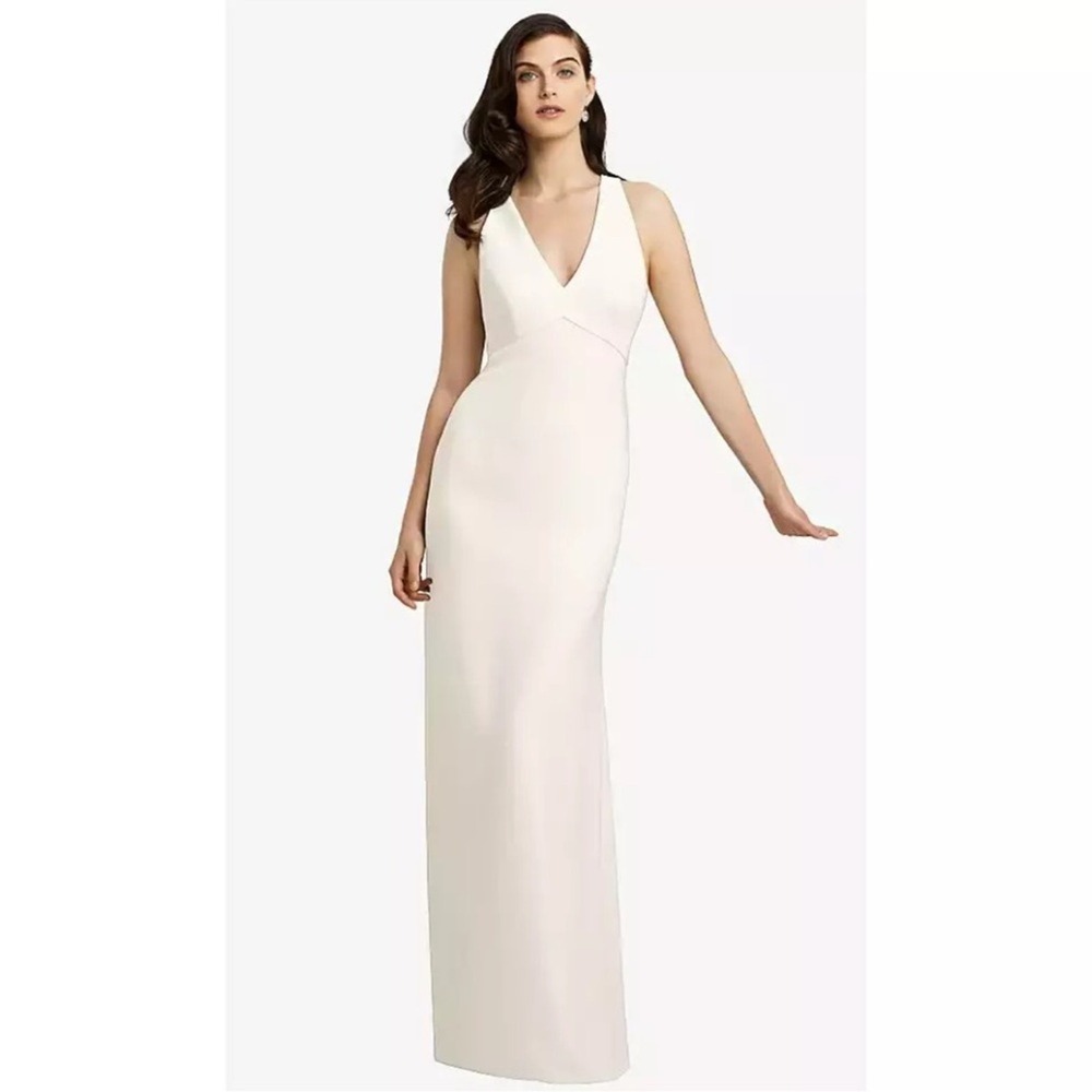 Vivian Diamond Dessy Collection NWOT size 16 Ivory full length Crepe vneck dress